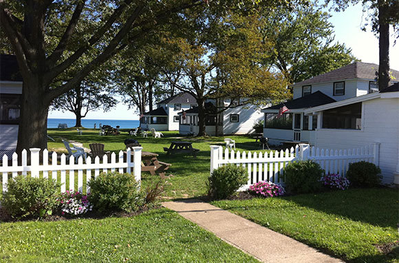 10 Charming Lakeside Cottages For Summer Smartertravel