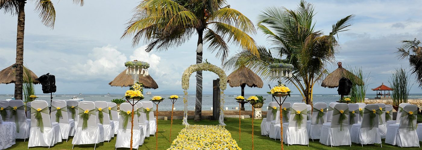 10 Things You Should Never Do At A Destination Wedding