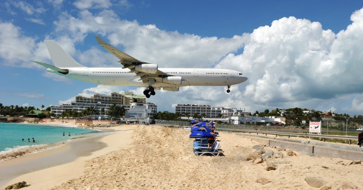 10-airports-with-the-world-s-craziest-landings-smartertravel