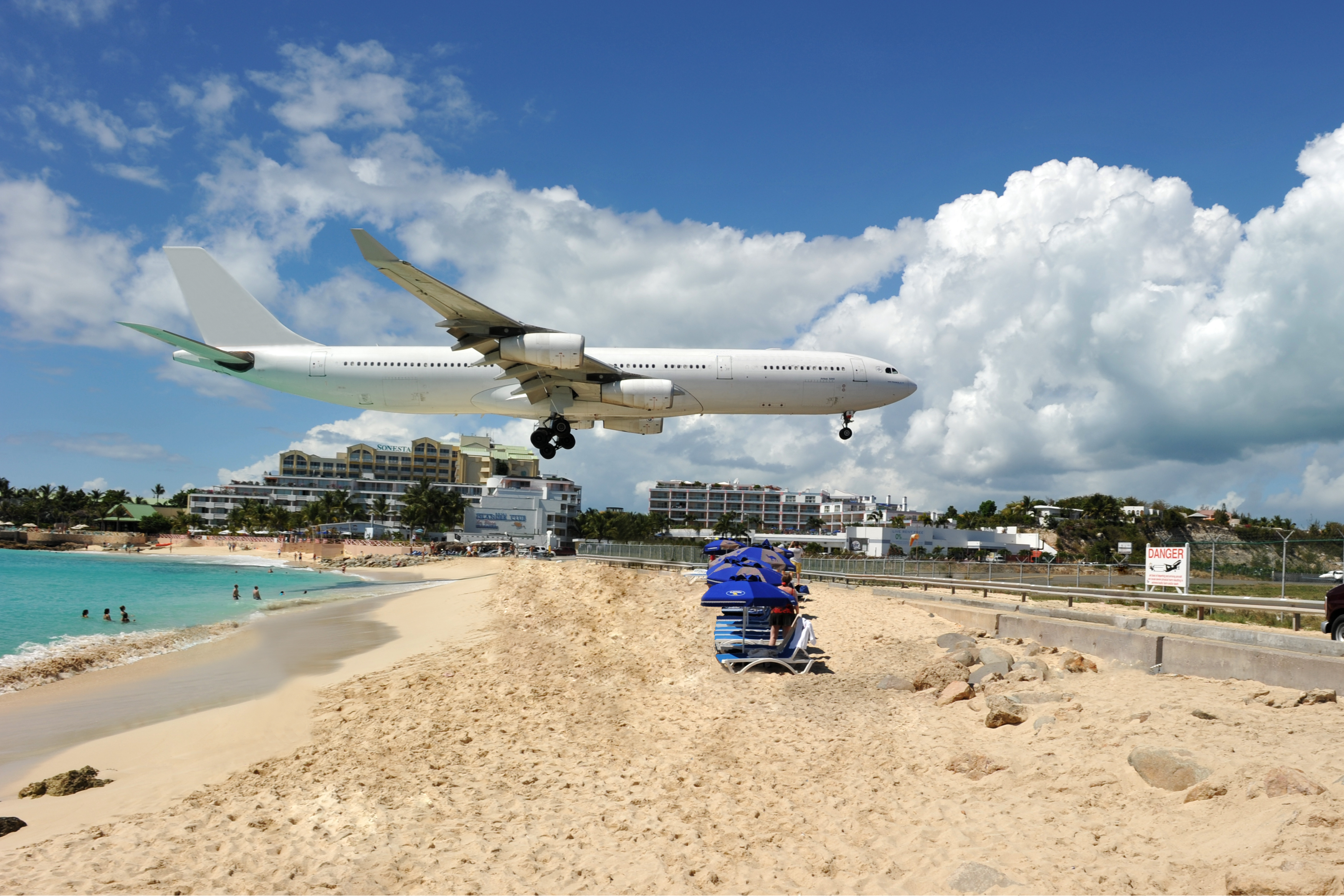 10 Airports With The Worlds Craziest Landings Smartertravel