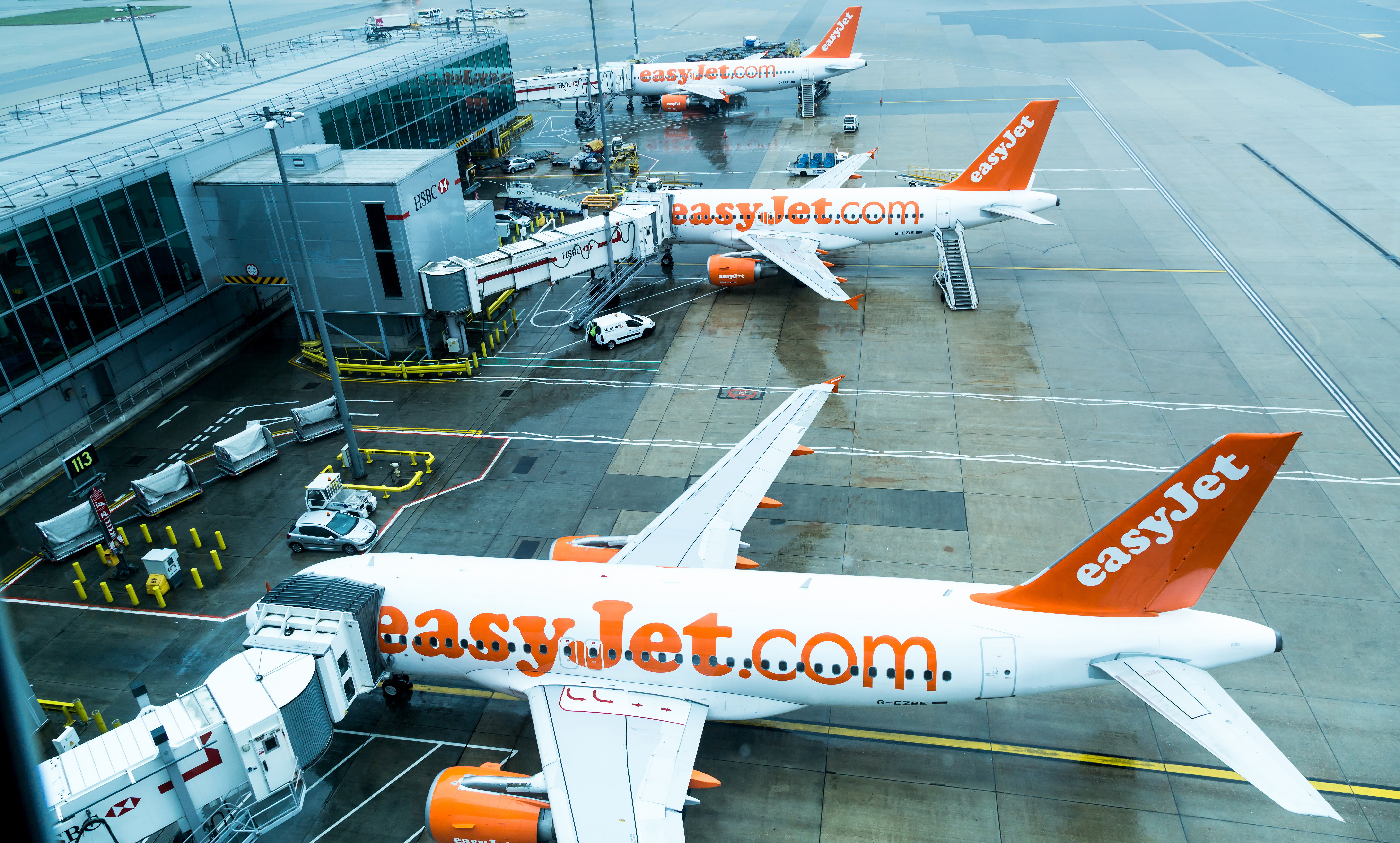 baggage claims department easyjet