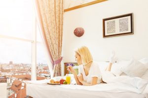 6 Ways to Make a Small Hotel Room Feel Bigger