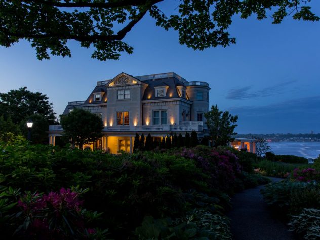 8 American Mansion Hotels Where You Can See How the Other Half Lives