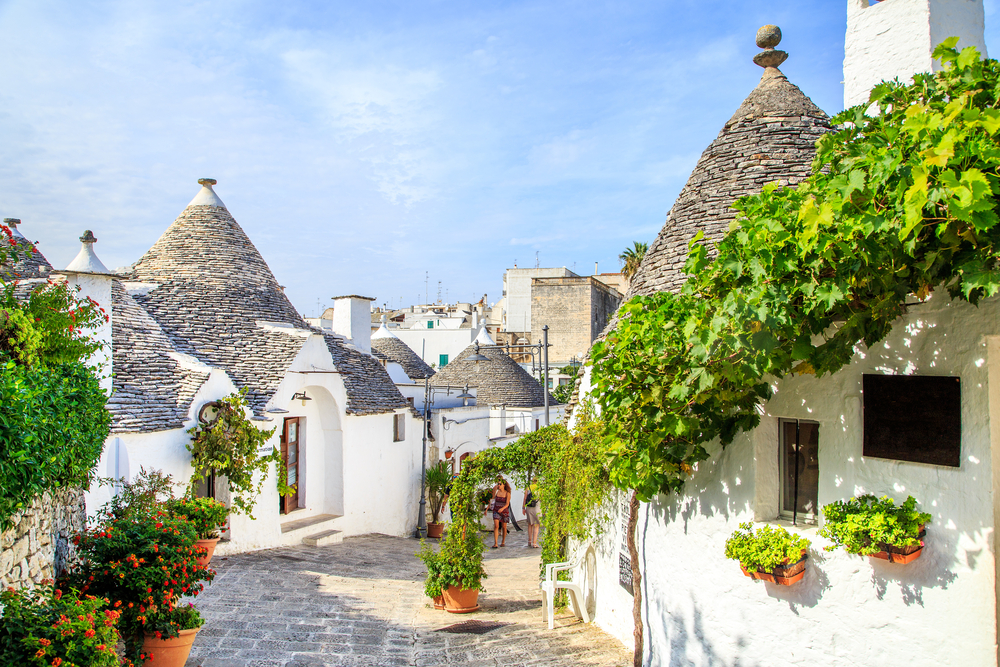 itay-south-coast-white-houses