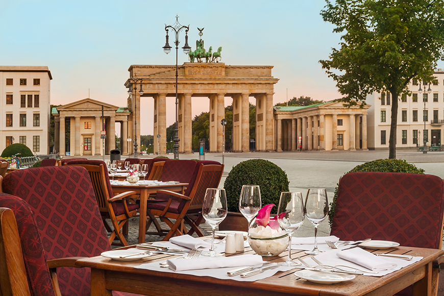 Smartertravel Spotlight Hotel Adlon Kempinski Berlin