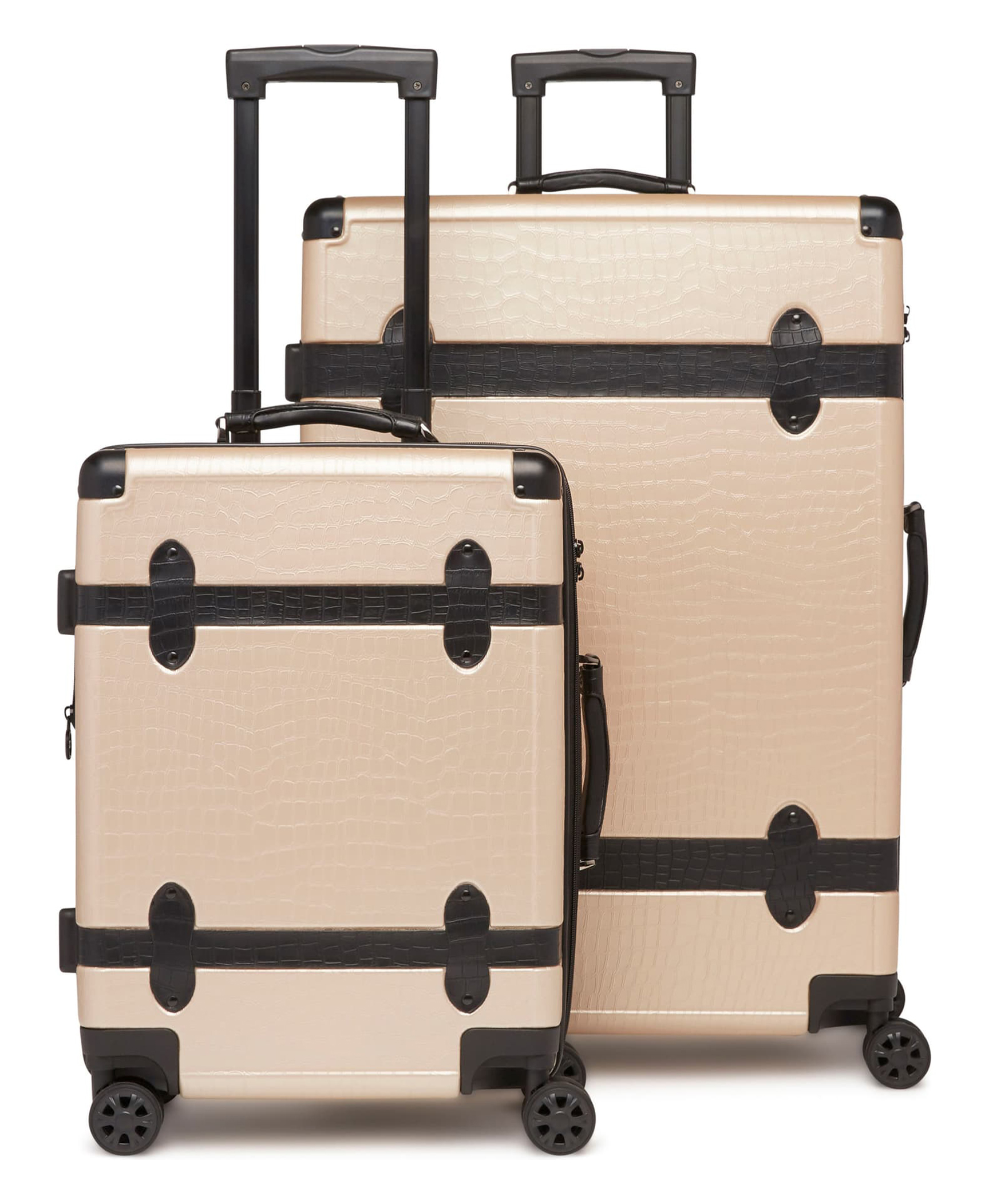 21.6 x 15.7 x 7.8 inches luggage