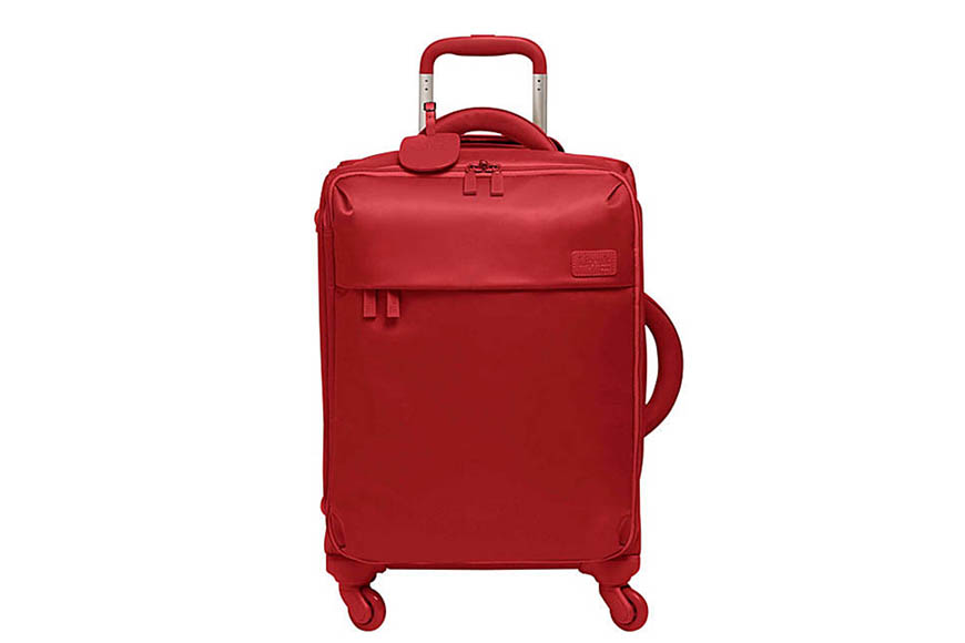 rolling carry on luggage