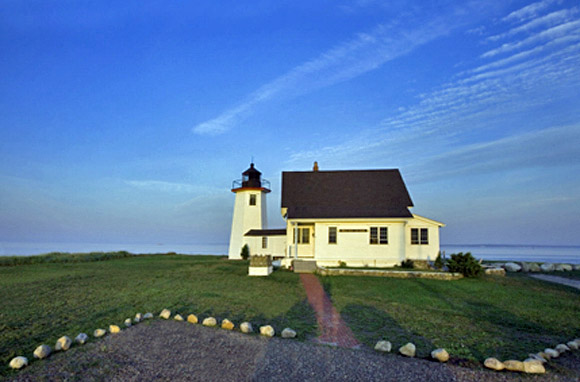 10 Best Lighthouses To Sleep In