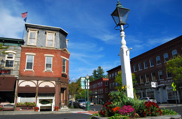 10 Small Towns with Fantastic Fall Color