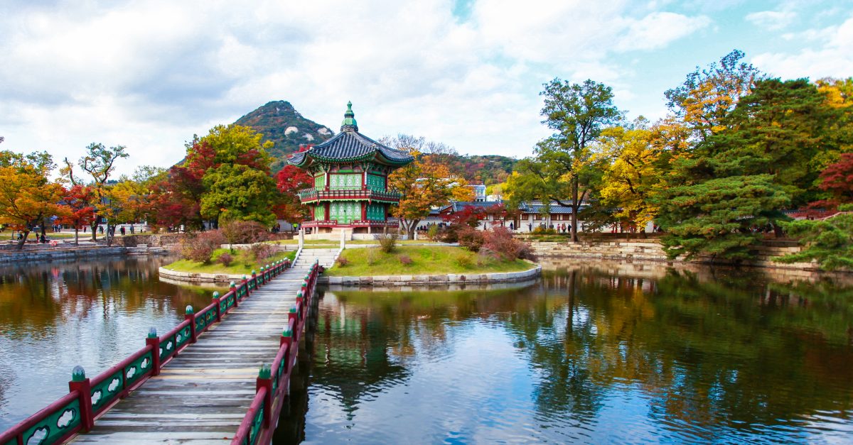 Tipping in South Korea: The South Korea Tipping Guide