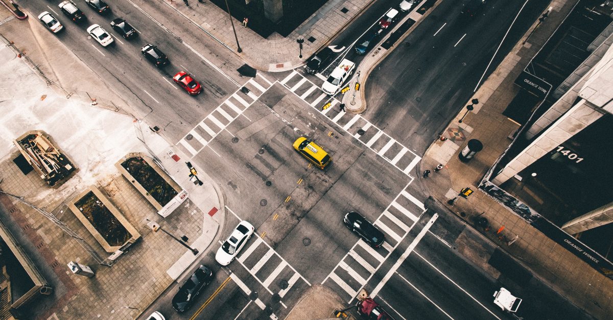 Intersection. Перекресток. Перекрестки. Равноправный перекресток.