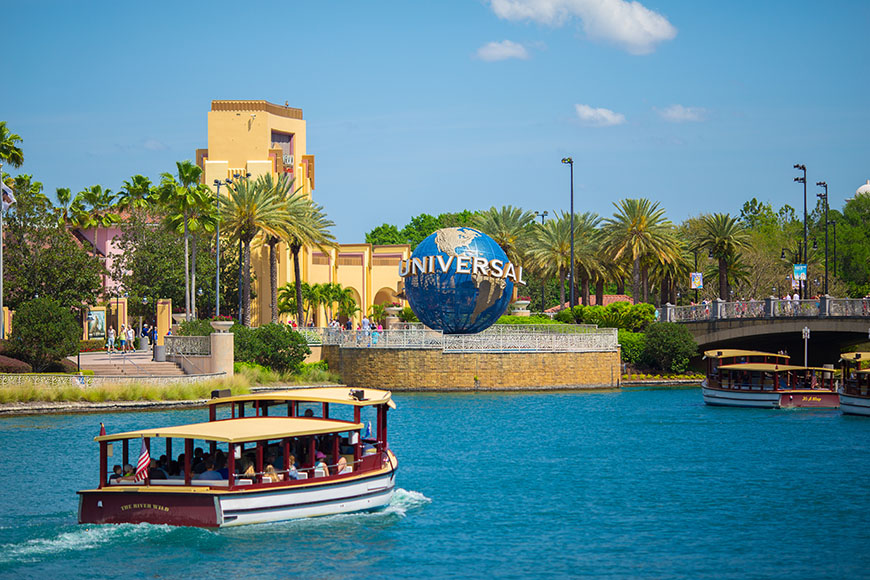 universal orlando boat.