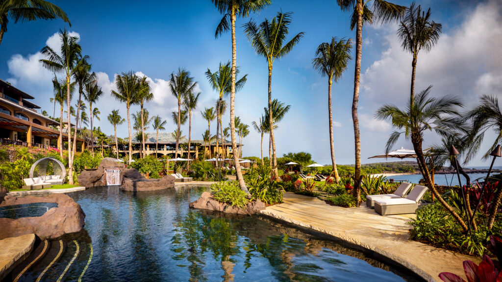 12 Dreamy Hawaii Hotels Where You Can Find Paradise | SmarterTravel