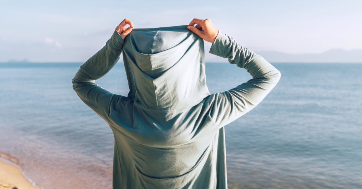 Best Travel Hoodies for Men & Women to Wear in 2023
