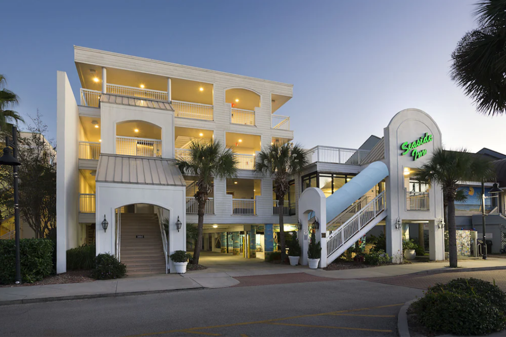 Front entrance of the Seaside Inn Oceanfront in Charleston, SC