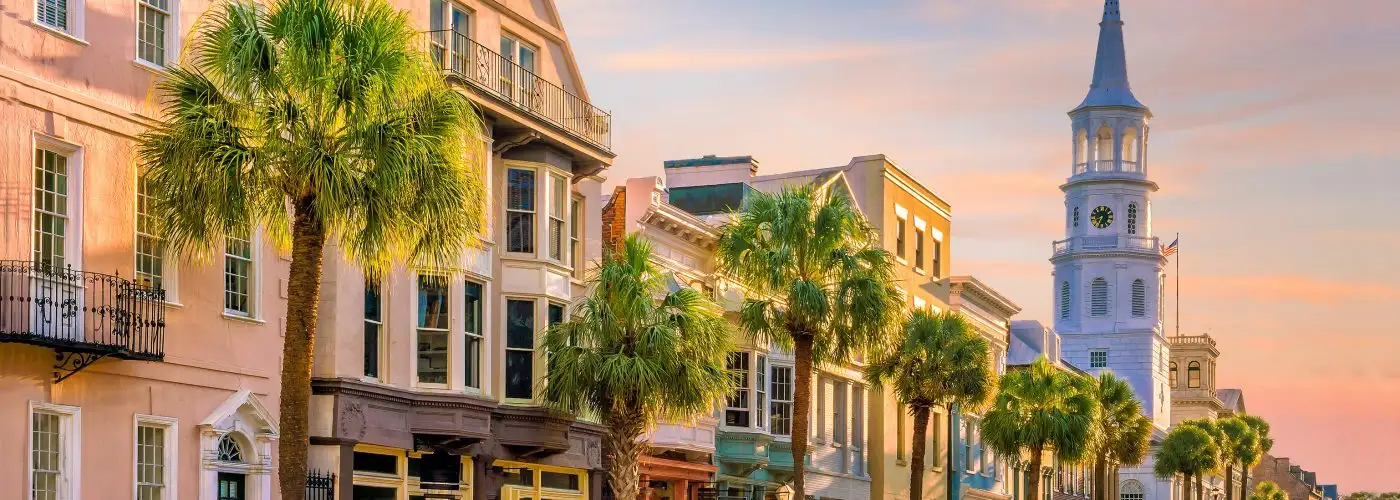 Charleston, SC Travel Guide: Visit Charleston - SmarterTravel